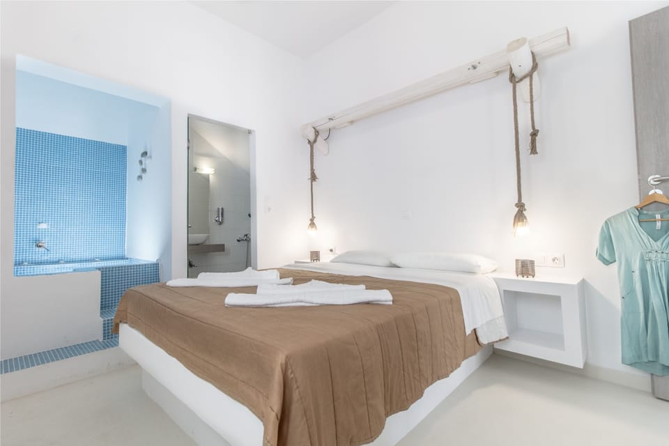 Apartment, 2 Bedrooms, Hot Tub (for 6) | Free WiFi, bed sheets