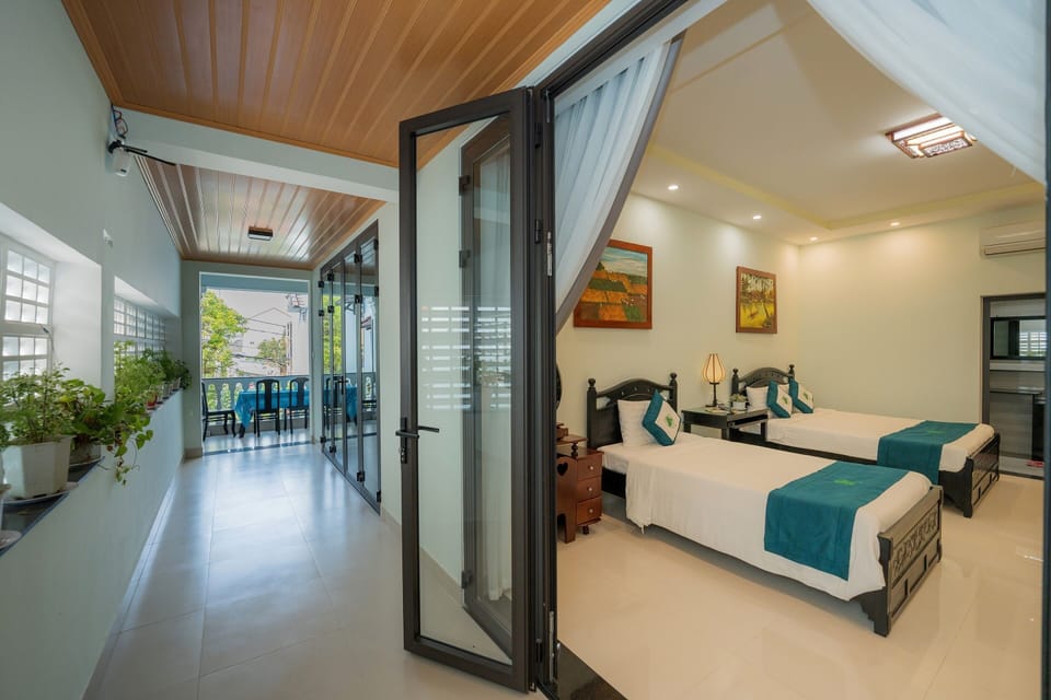 Standard Double or Twin Room | Balcony