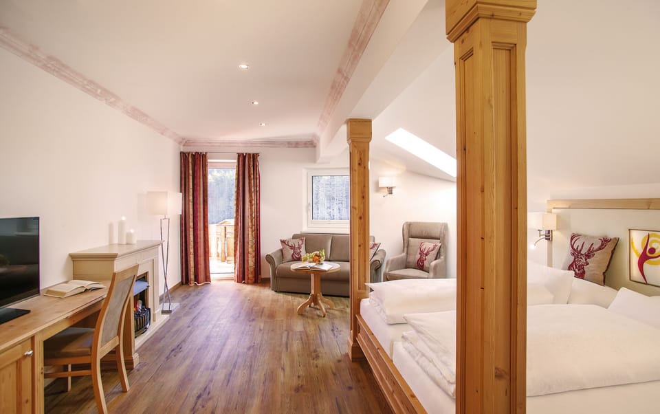Superior Studio | Premium bedding, in-room safe, individually decorated