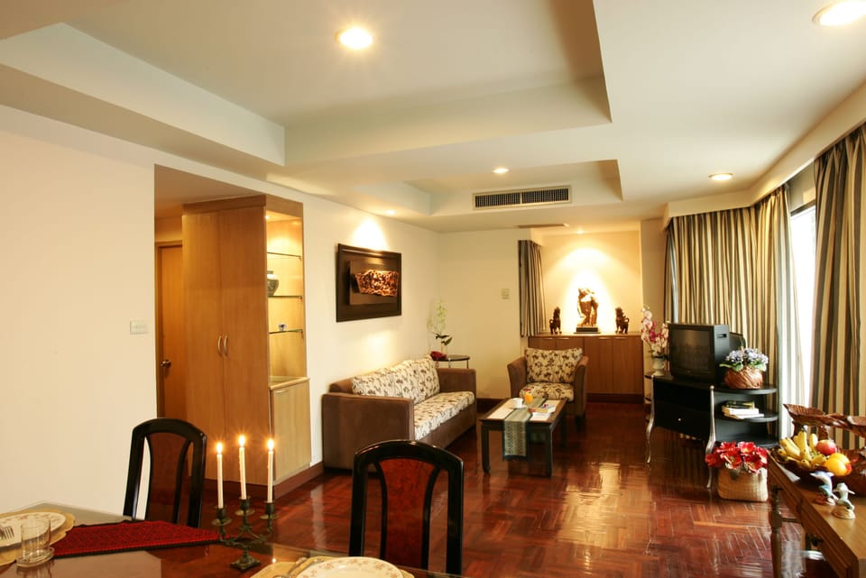In-room safe, rollaway beds, WiFi