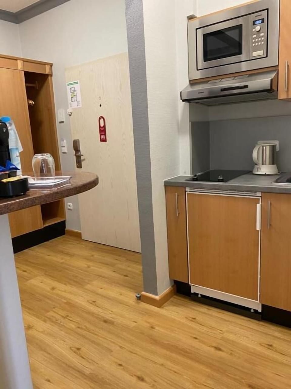 Fridge, microwave, stovetop, cookware/dishes/utensils