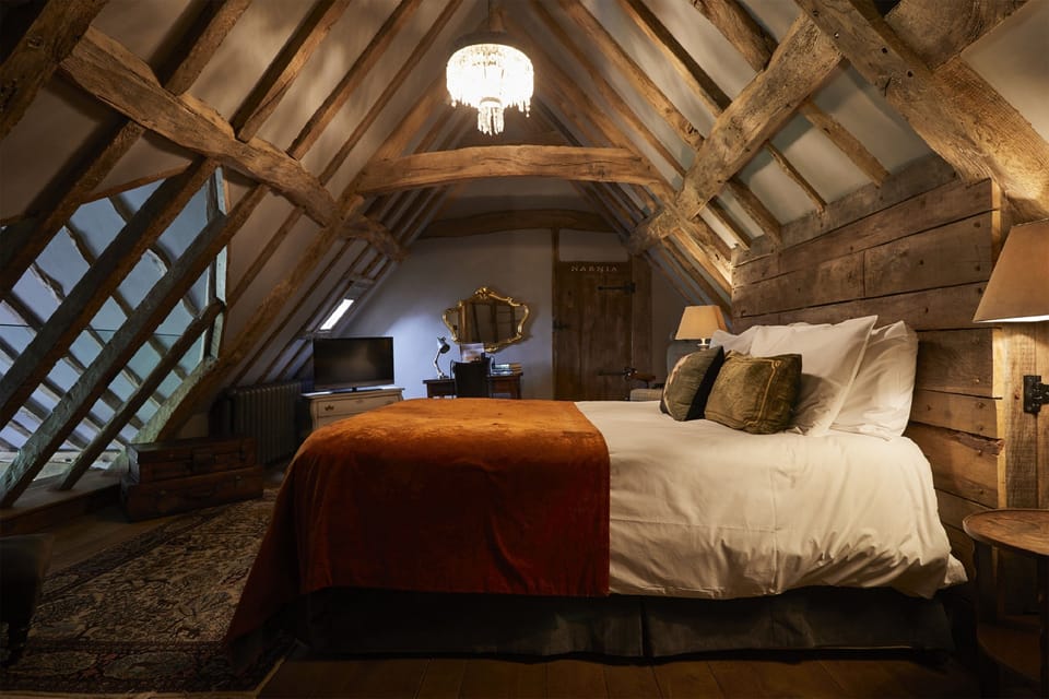 Suite | Premium bedding, individually decorated, individually furnished, desk