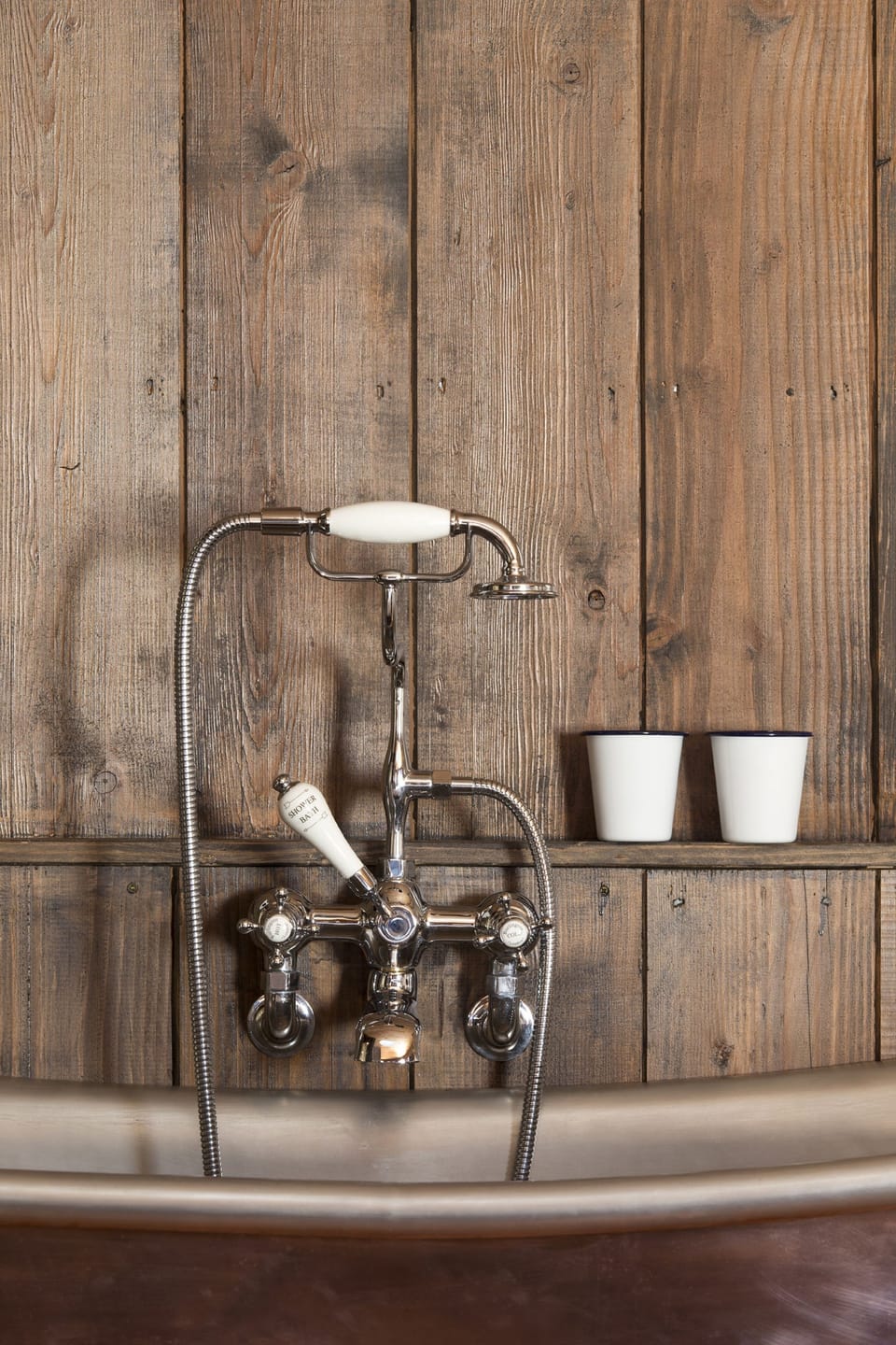 Luxury Apartment | Bathroom | Hair dryer, towels