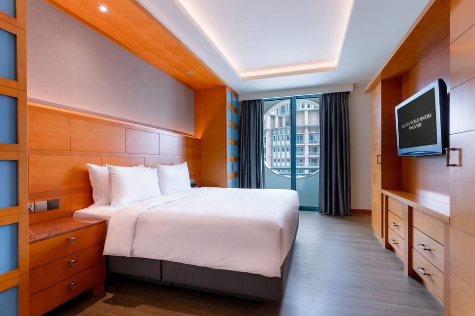 Minibar (free items), in-room safe, desk, iron/ironing board