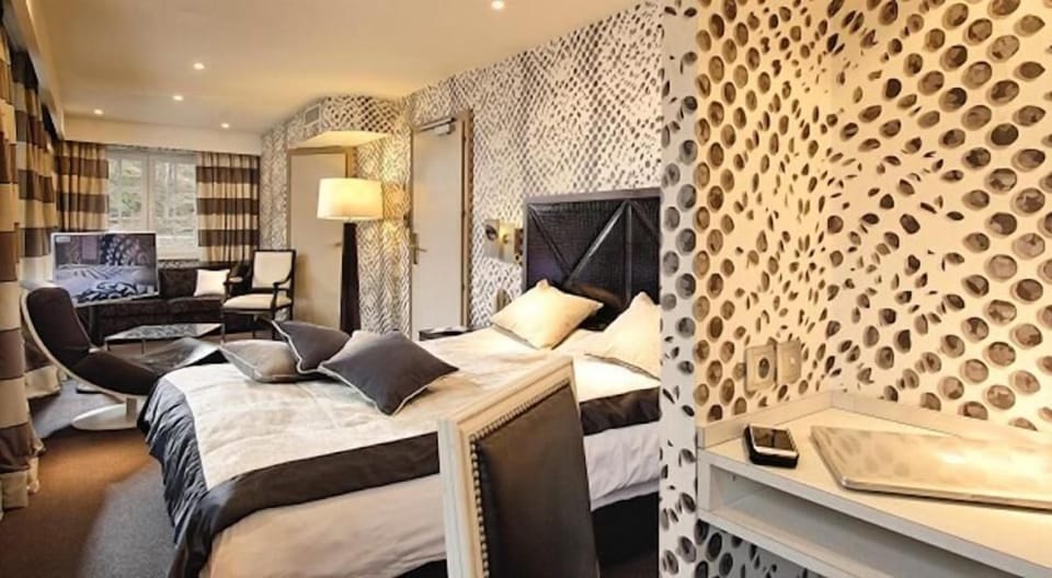Minibar, in-room safe, soundproofing, iron/ironing board (on request)