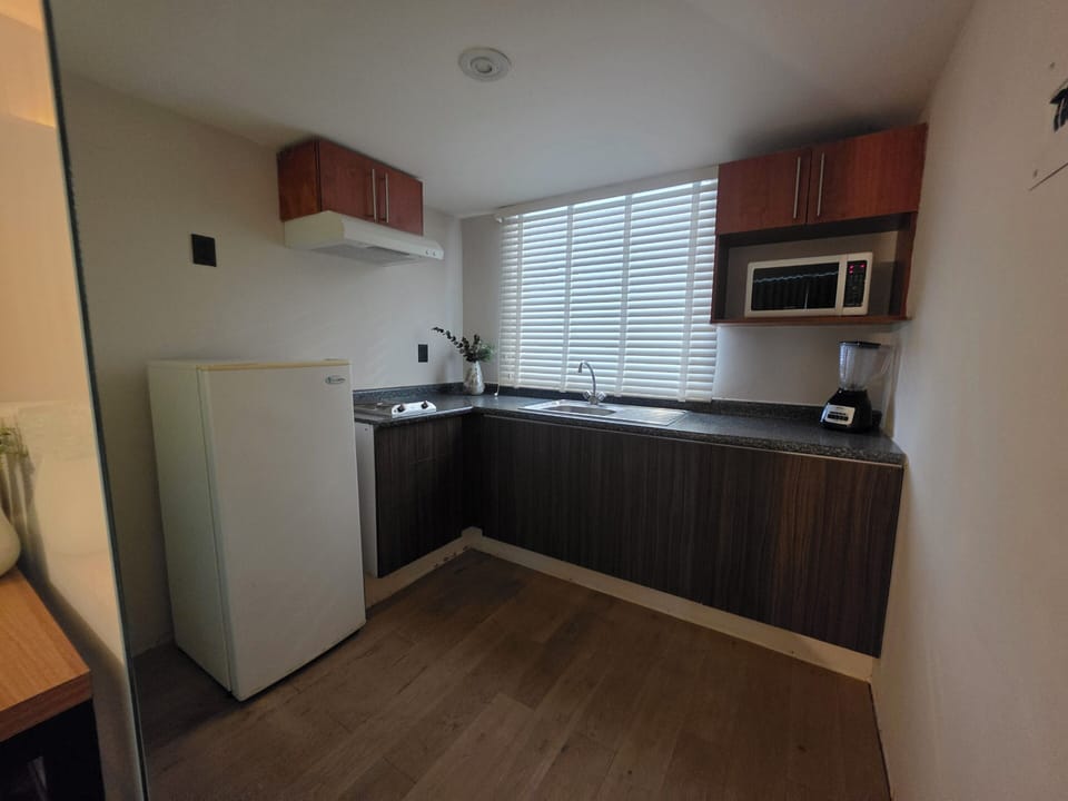 Deluxe Room | Private kitchenette