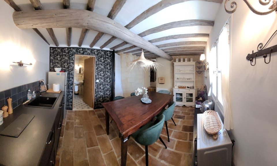 DEPENDANCE 75 M2 SANS ASCENSEUR | Private kitchen | Mini-fridge, espresso maker, electric kettle