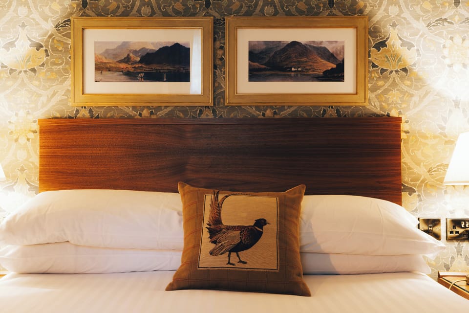 Cosy Double Room | Individually decorated, individually furnished, desk, laptop workspace