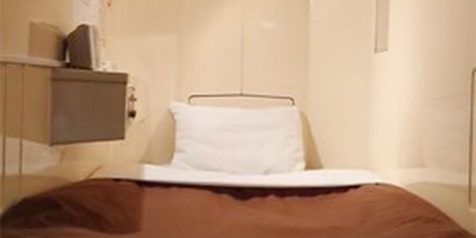 Cabin, for Men Only, Non Smoking | Blackout drapes, iron/ironing board, free WiFi, bed sheets