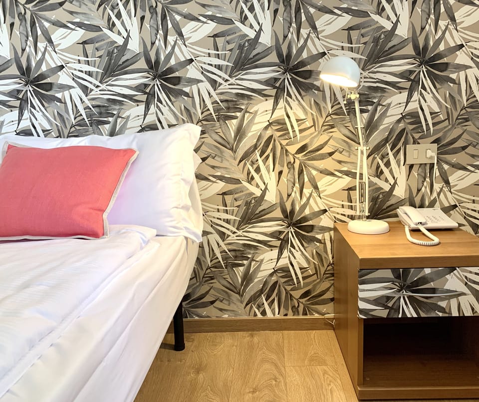 Comfort Single Room | Down comforters, individually decorated, individually furnished, desk