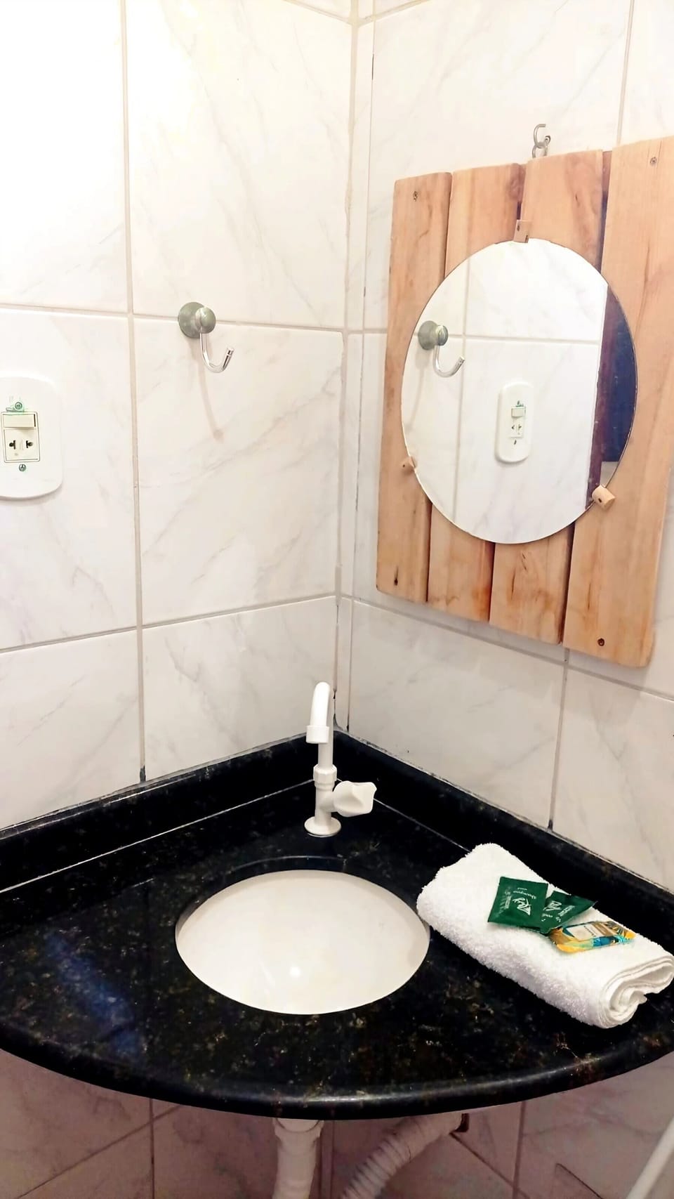 Standard Quadruplo | Bathroom | Shower, towels