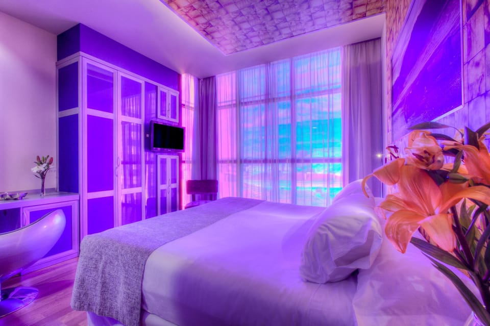 Minibar, in-room safe, desk, blackout drapes