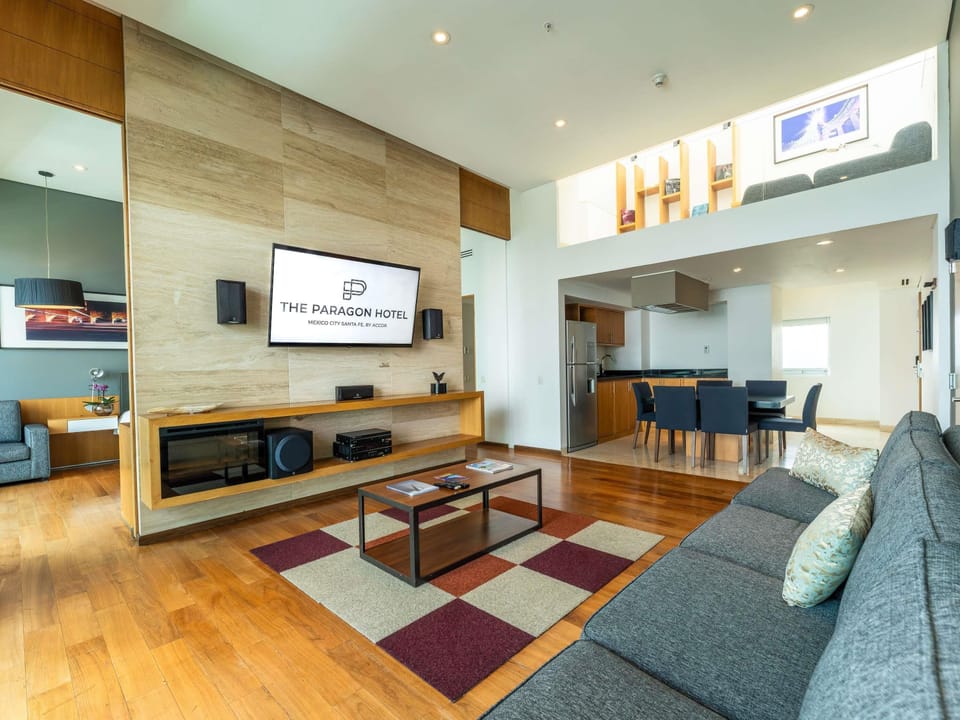 Down comforters, minibar, in-room safe, desk