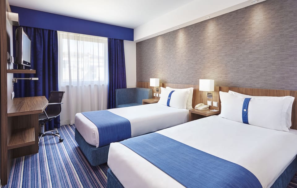 Standard Room, 2 Twin Beds (Free Breakfast) | Desk, blackout drapes, soundproofing, iron/ironing board (on request)