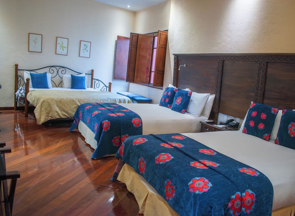 Junior Double or Twin Room | Egyptian cotton sheets, premium bedding, Select Comfort beds