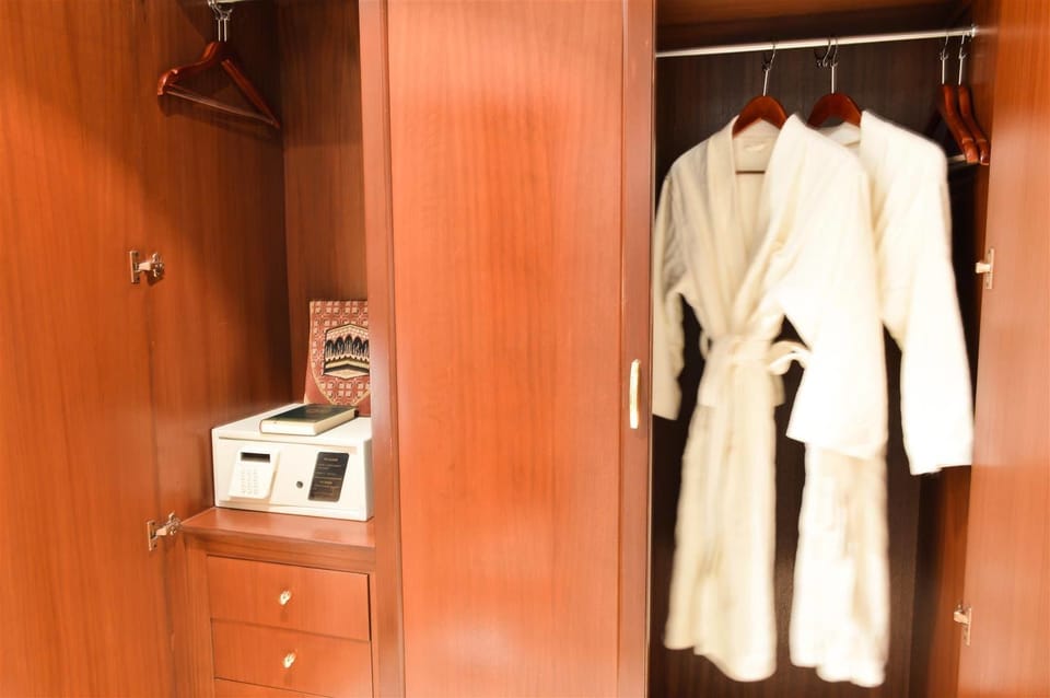 Room amenity