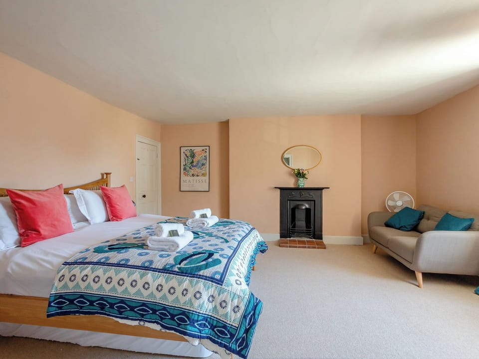 Double bedroom | The Retreat - Bradstock Cottages, Burton Bradstock, near Bridport