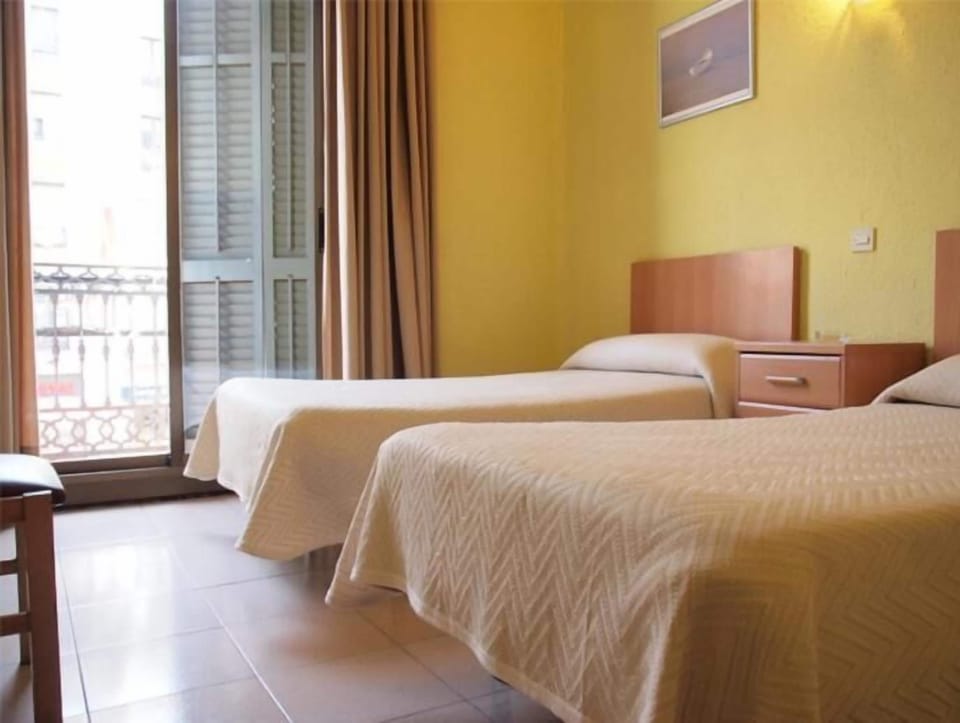 In-room safe, iron/ironing board (on request), WiFi (free), bed sheets