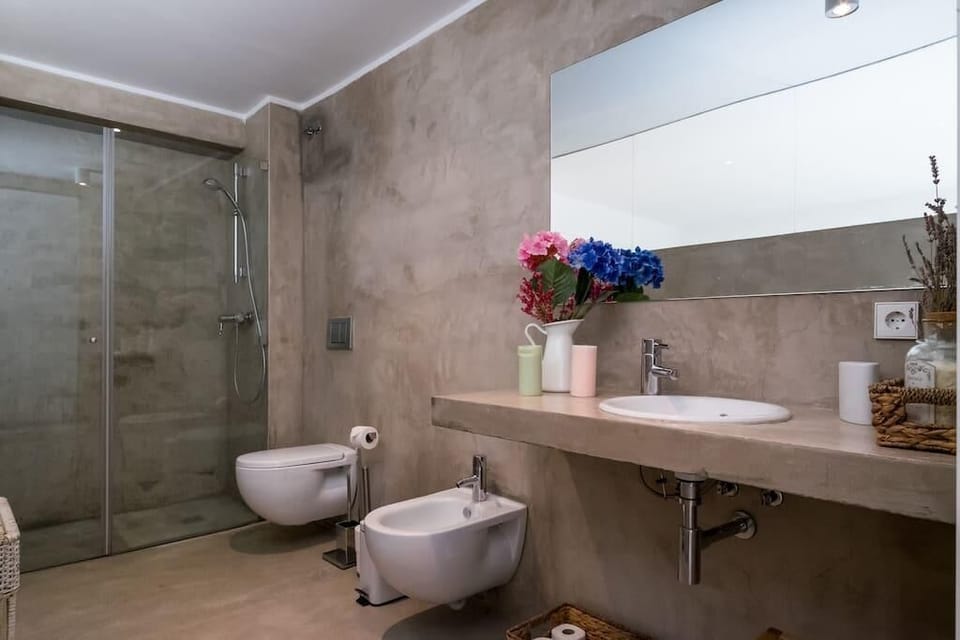 bathroom ground floor