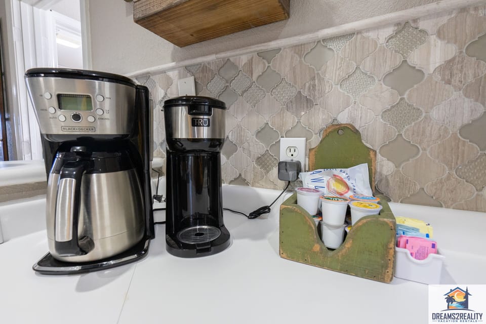 Traditional Drip Coffee Maker and Keurig Single Serve Coffee Maker
