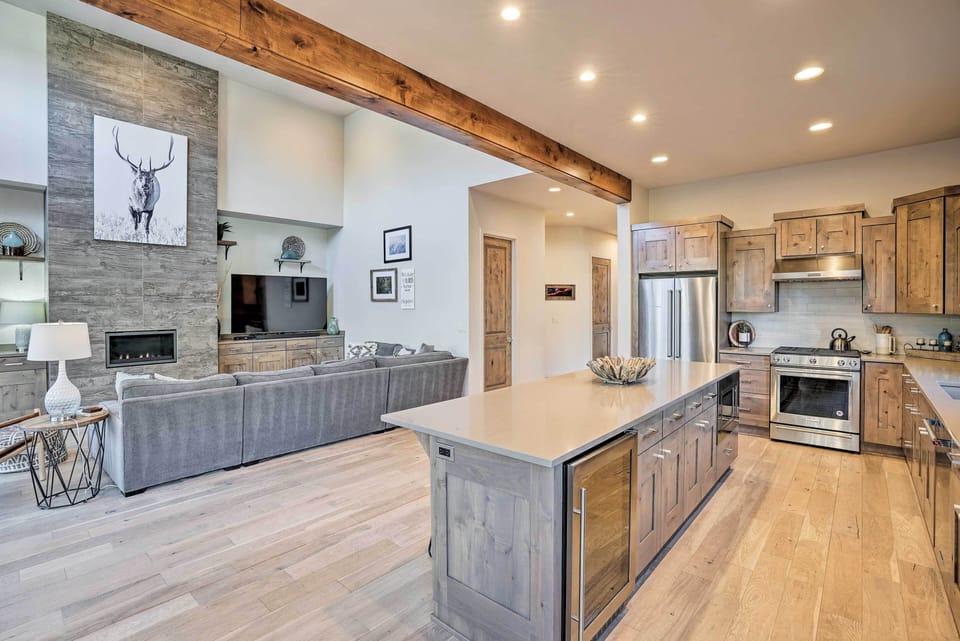 Kitchen | Coffee Maker & Grinder | Toaster | Spices