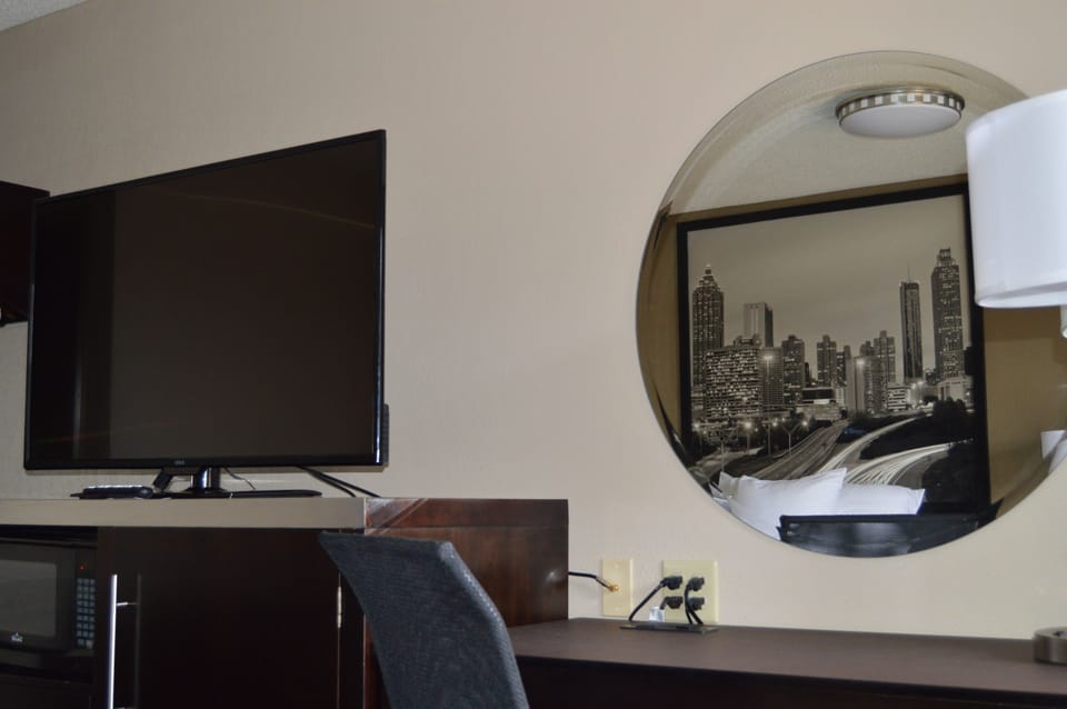 Premium bedding, pillowtop beds, desk, iron/ironing board