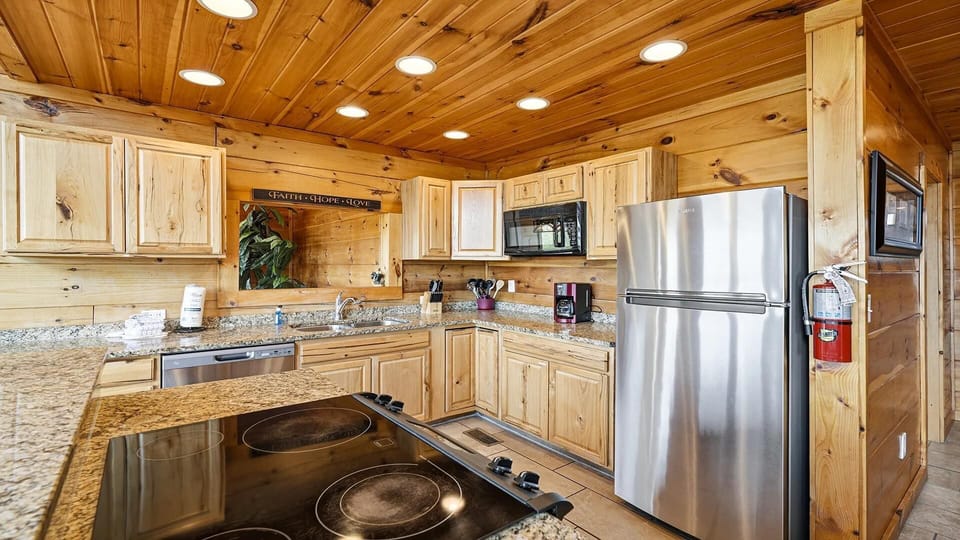 Rental Cabin Fully Equipped Kitchen