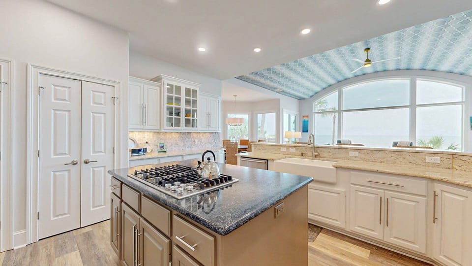 Fully Stocked Kitchen