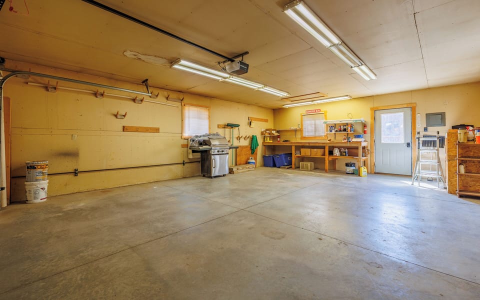 Detached 1 vehicle garage for additional, secure parking