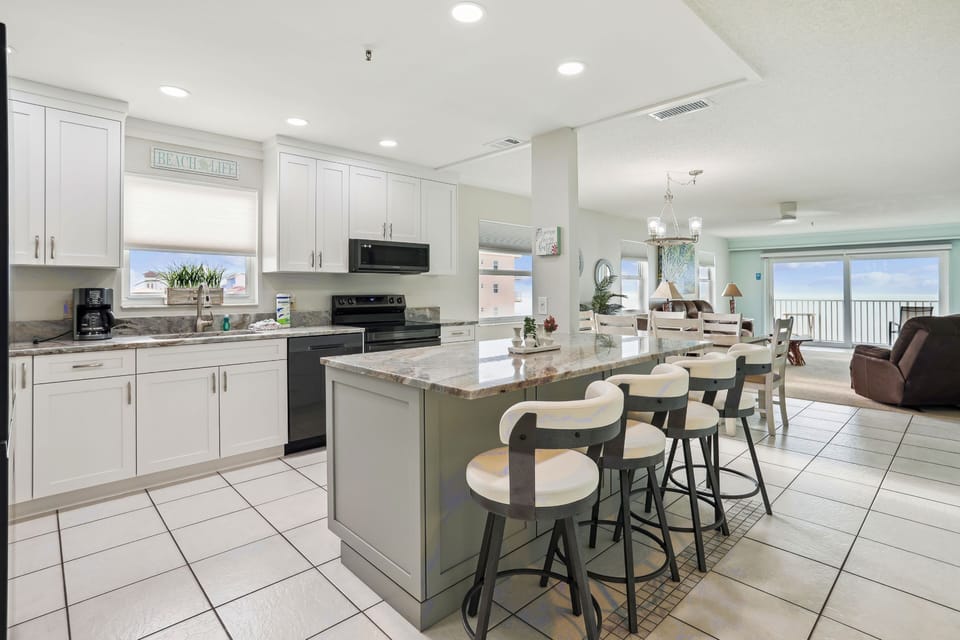 Kitchen with extra bar stool seating