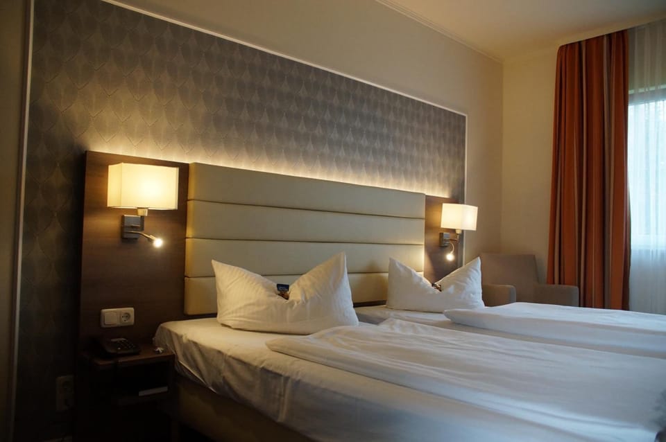 Individually furnished, desk, blackout drapes, free WiFi