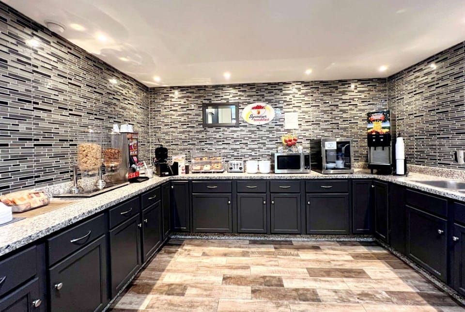 Free daily on-the-go breakfast