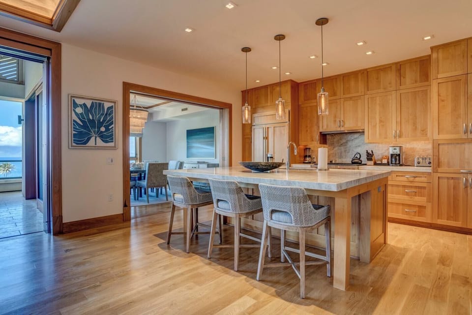    These glass lights? They aren’t just fixtures—they’re glowing orbs of ambiance and whispered breakfast blessings