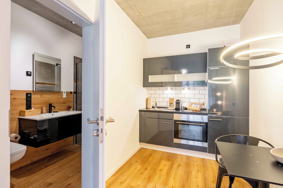 Standard Double Room | Private kitchen | Oven, stovetop, espresso maker, coffee/tea maker