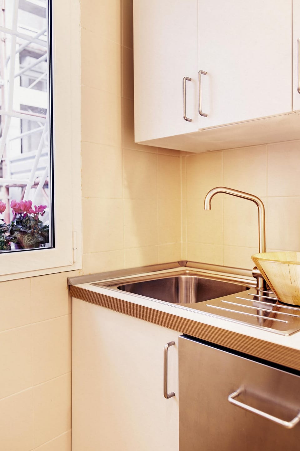 Apartment, 1 Bedroom | Private kitchen | Full-size fridge, oven, stovetop, dishwasher