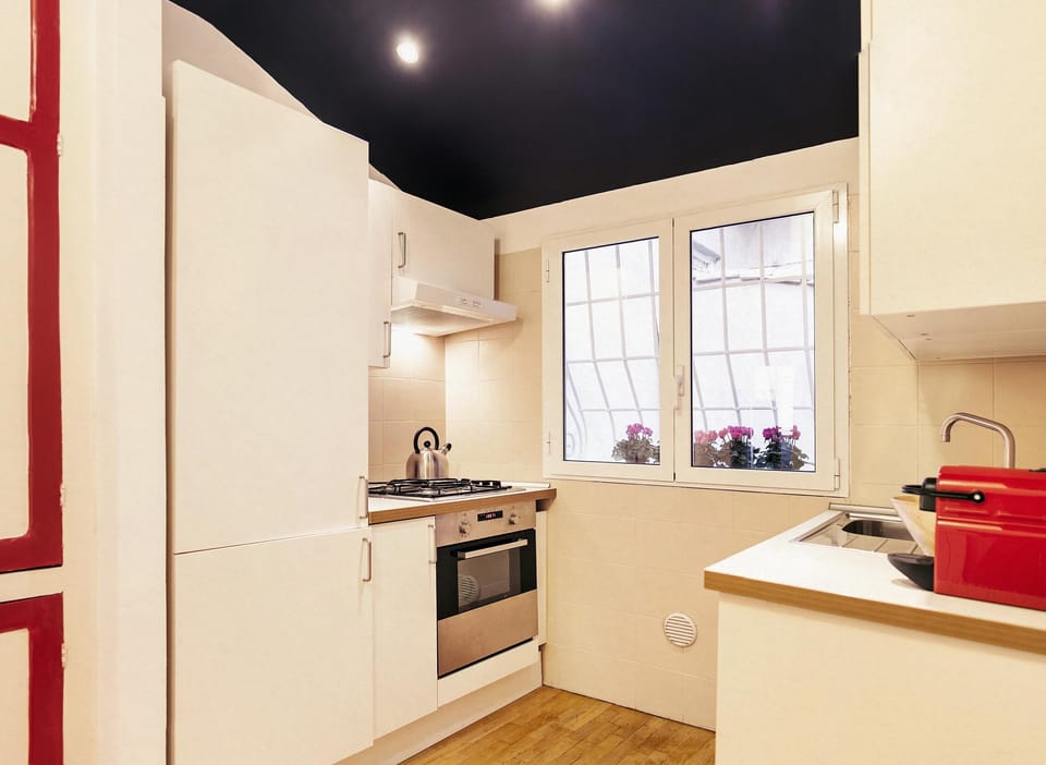 Apartment, 1 Bedroom | Private kitchen | Full-size fridge, oven, stovetop, dishwasher