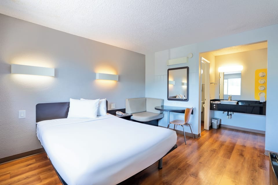 Blackout drapes, iron/ironing board, free WiFi, bed sheets