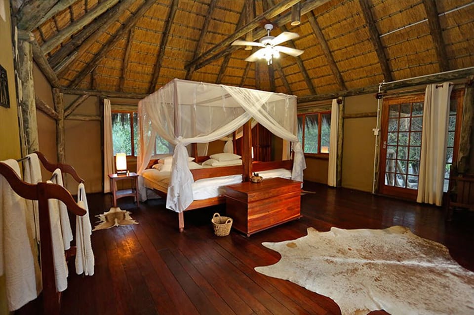 Luxury Chalets | Iron/ironing board (on request), bed sheets