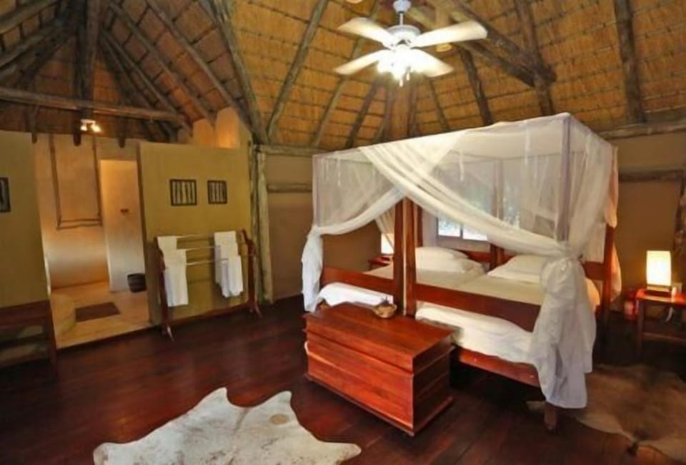 Iron/ironing board (on request), bed sheets