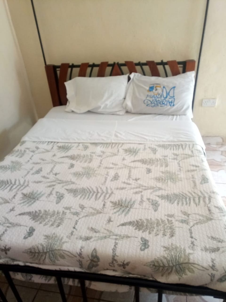Single Room | Desk, WiFi (free), bed sheets