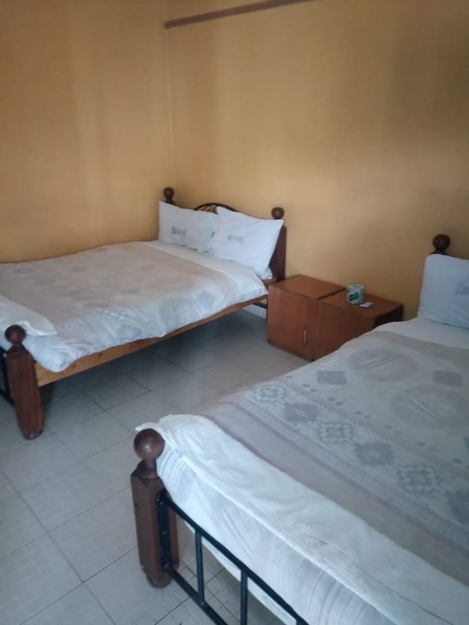 Double Room | Desk, WiFi (free), bed sheets