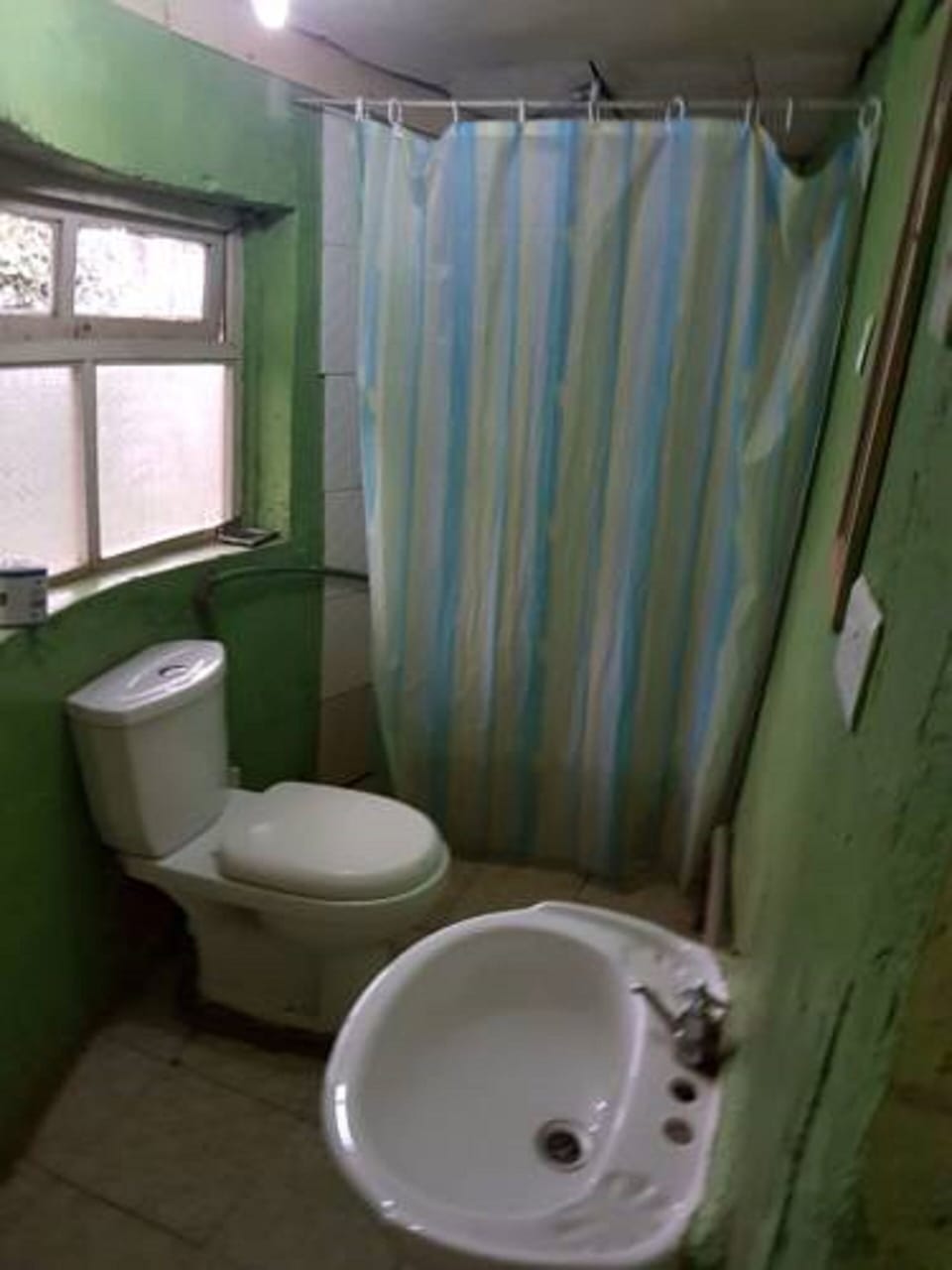 Shower, free toiletries, towels, soap