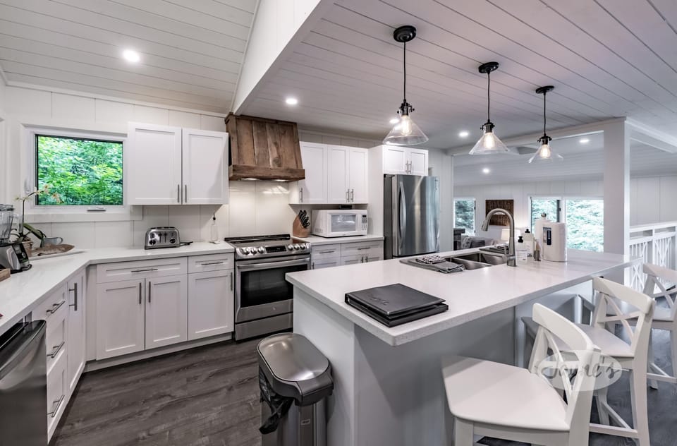 Kitchen &amp; Bar Seating
