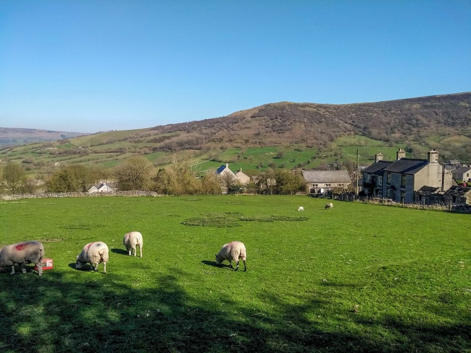 Surrounding area | Fern Cottage, Bradwell