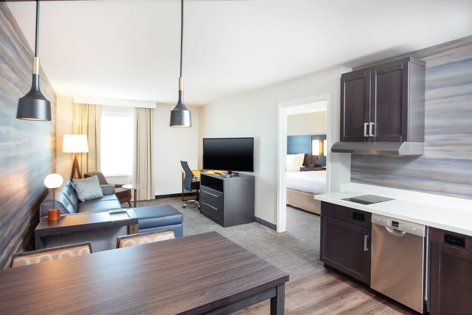 Suite, Multiple Beds (Mobility Accessible, Tub) | Desk, laptop workspace, iron/ironing board, free cribs/infant beds