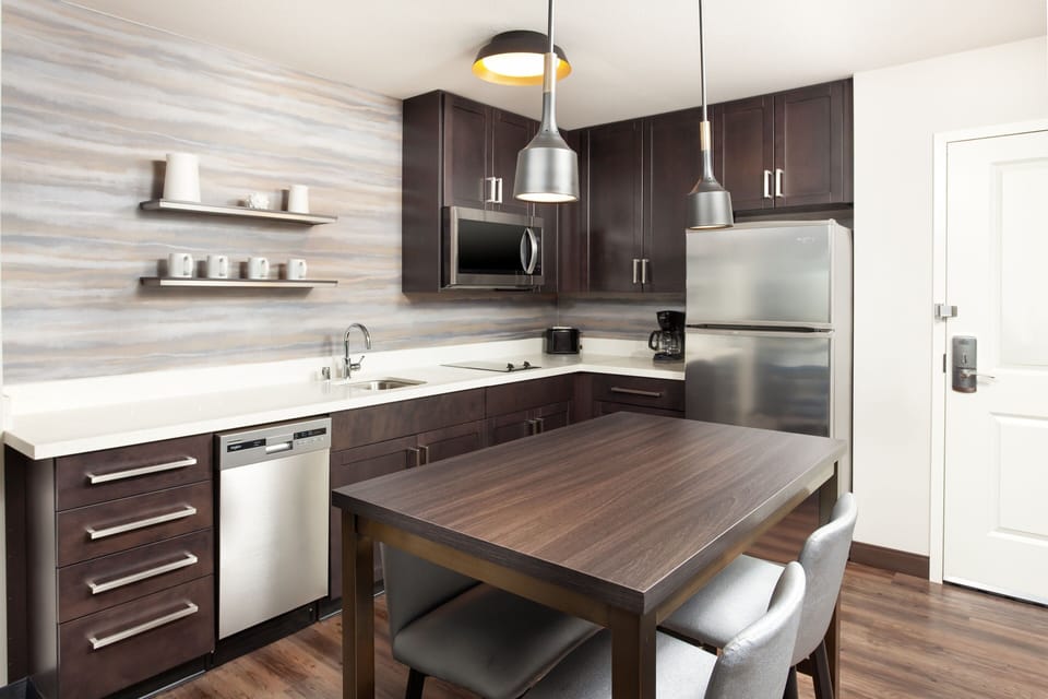 Coffee/tea maker, dining tables