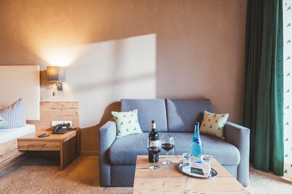 Deluxe Double Room, Balcony, Mountain View (Alpin) | In-room safe, desk, blackout drapes, WiFi (free)