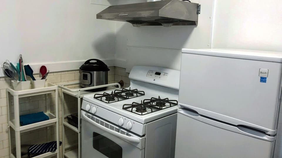 Fully equipped kitchen with Instant Pot