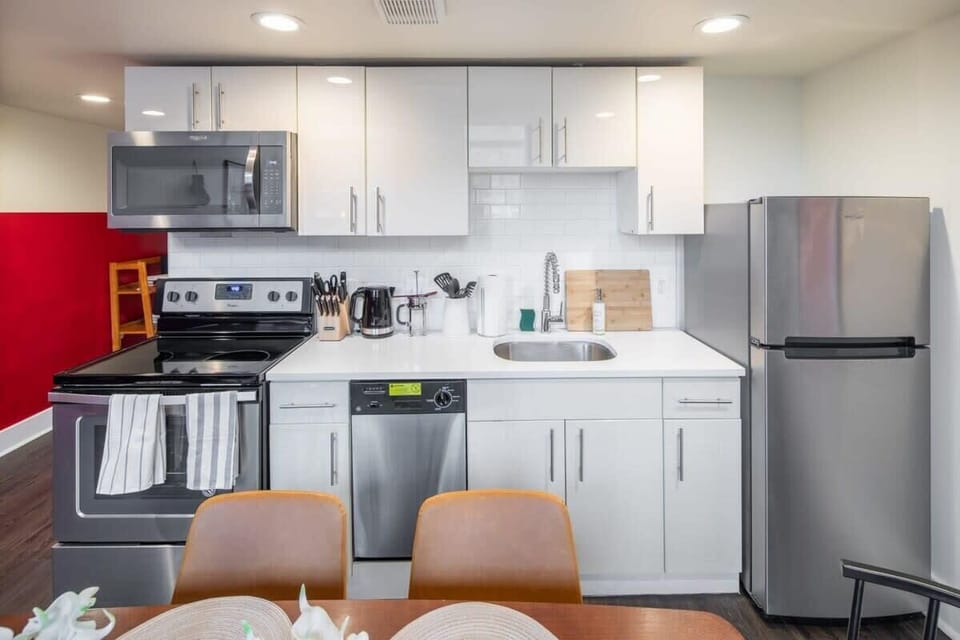 Fully stocked kitchen