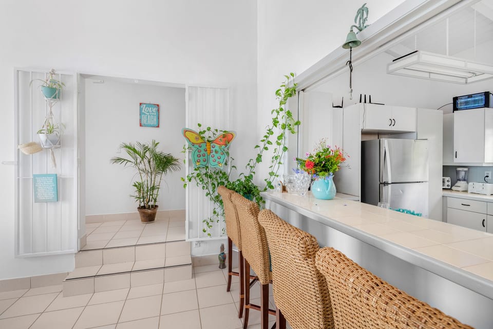 Breakfast Bar